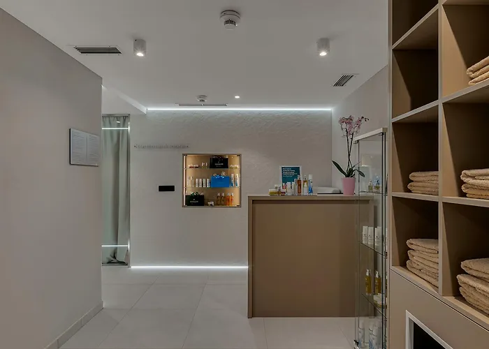 Boutique Noemia (adults Only) ホテル Baška Voda